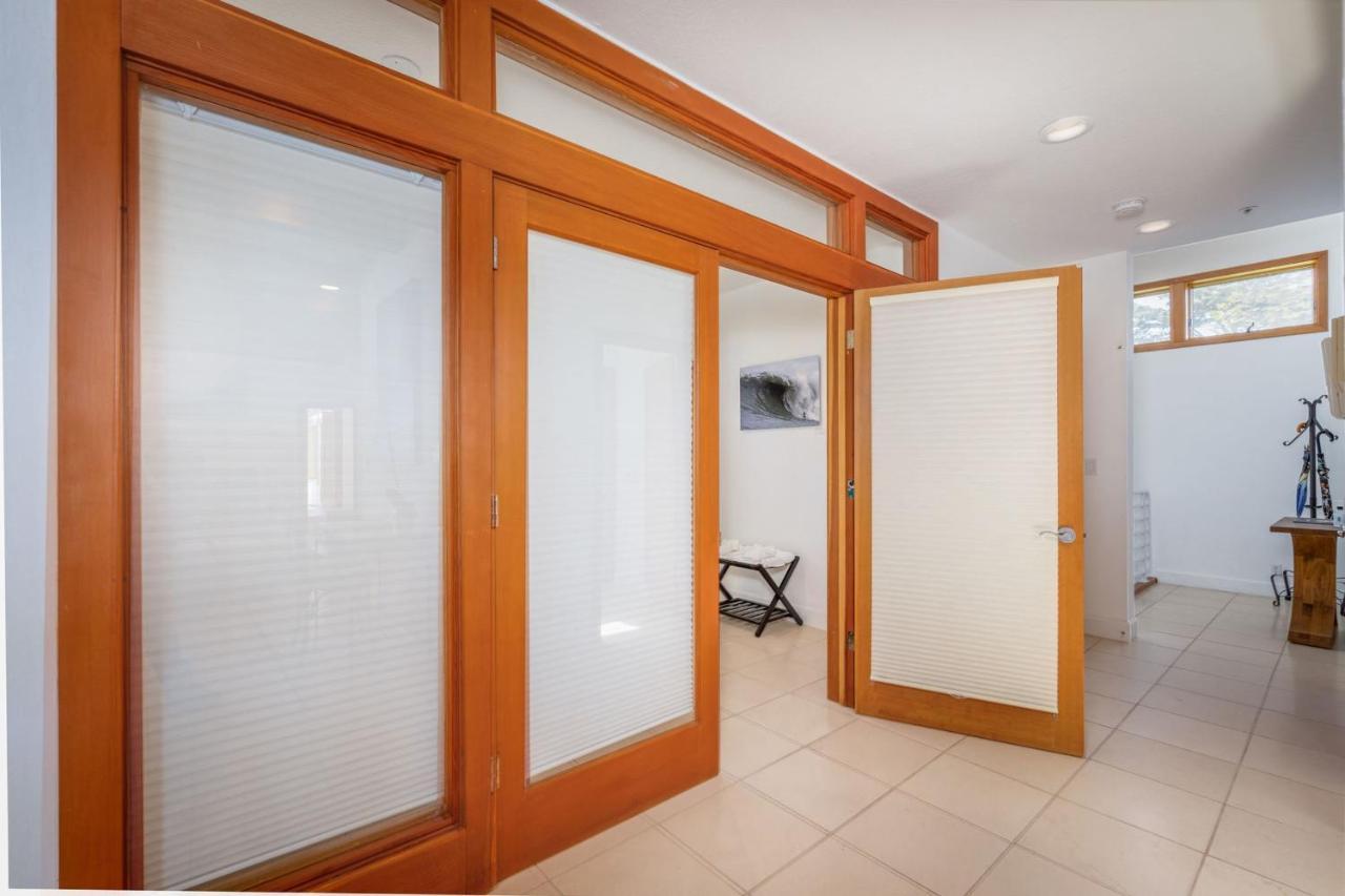 Luxury Beachfront Penthouse Walk To The Beach Restaurants Entertainment ฮาล์ฟมูนเบย์ ภายนอก รูปภาพ
